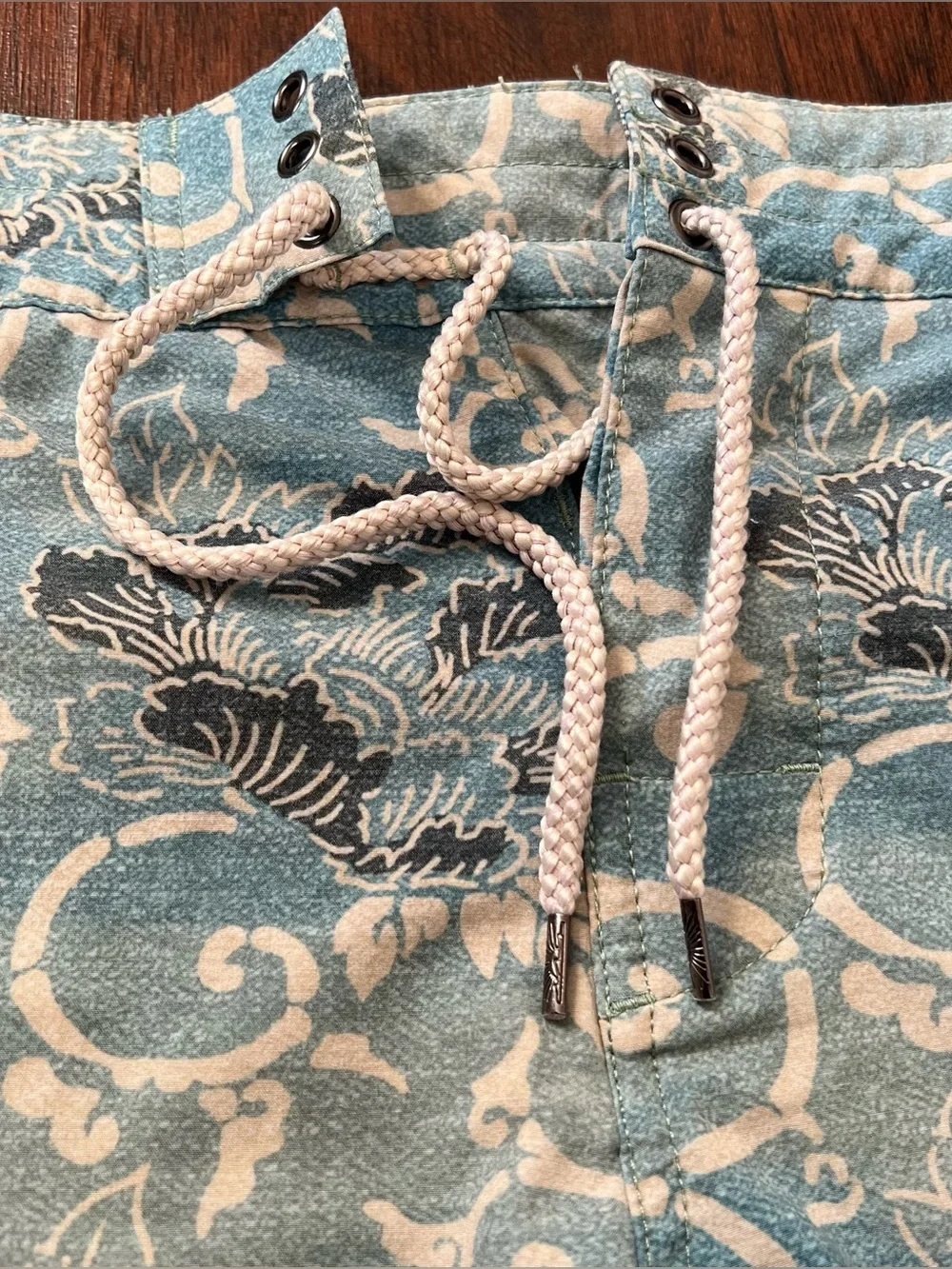 Faherty Classic Boardshorts Blue Floral Batik 31